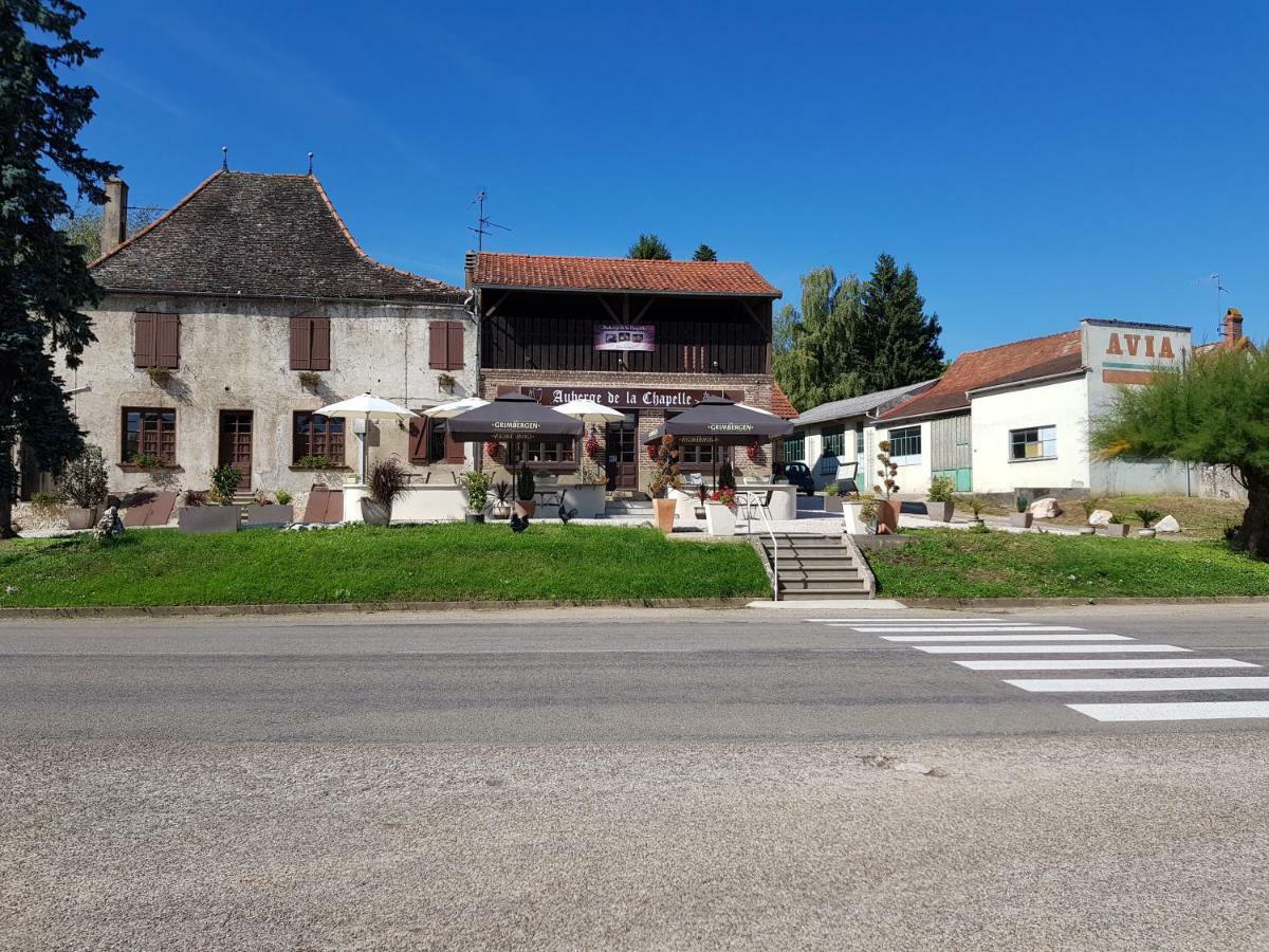 Gite Le Petit Pied-à-Terre La Chapelle-Saint-Sauveur  Extérieur photo